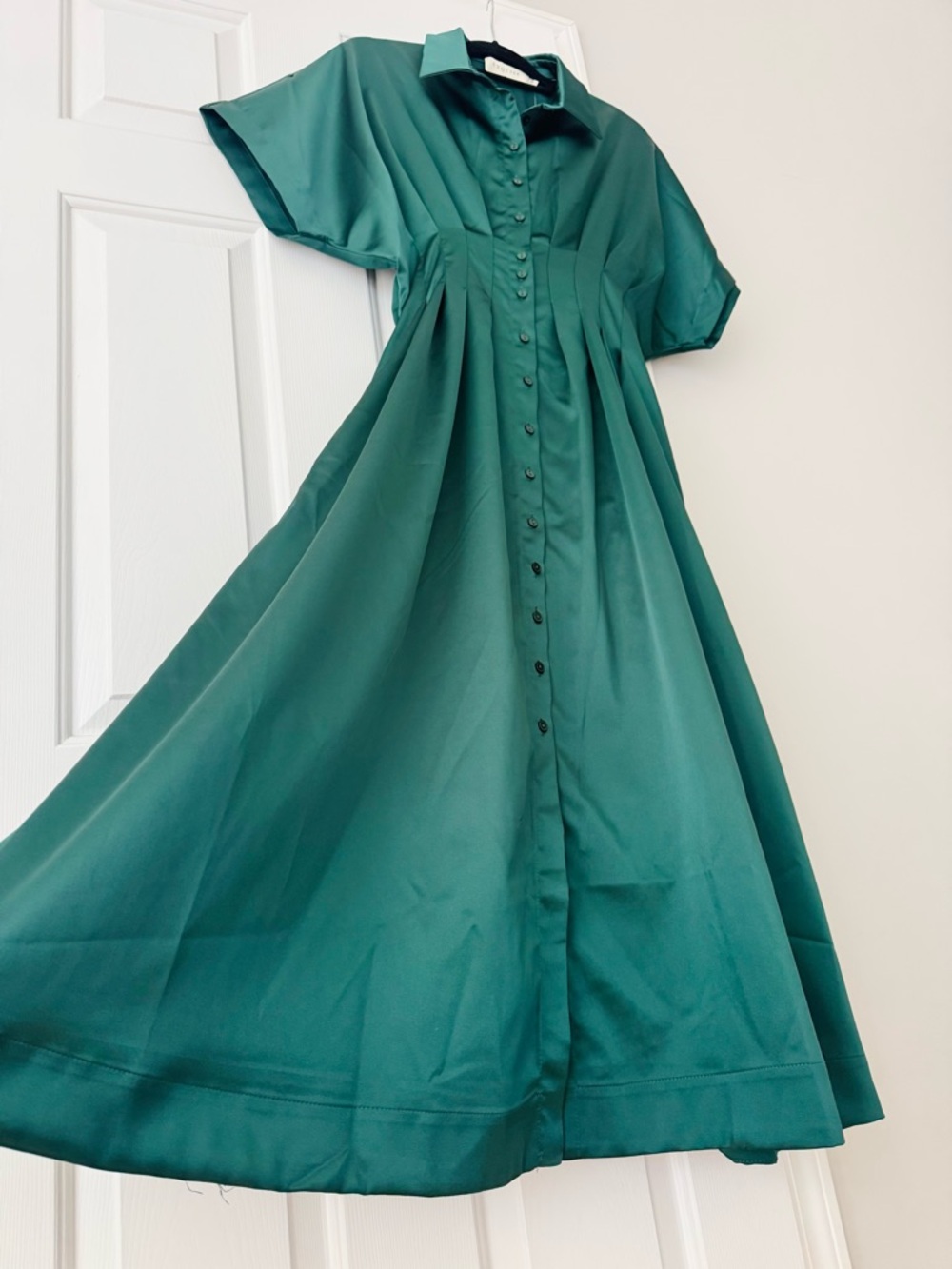 Anthropologie The Tobie Emerald Green Satin Maxi Shirt Dress by Exquise, Size LP - Picture 10 of 14